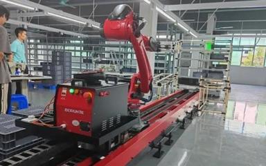 全國首個！花都區新型工業化數字服務中心投入運行，智能機器人銷售成亮點